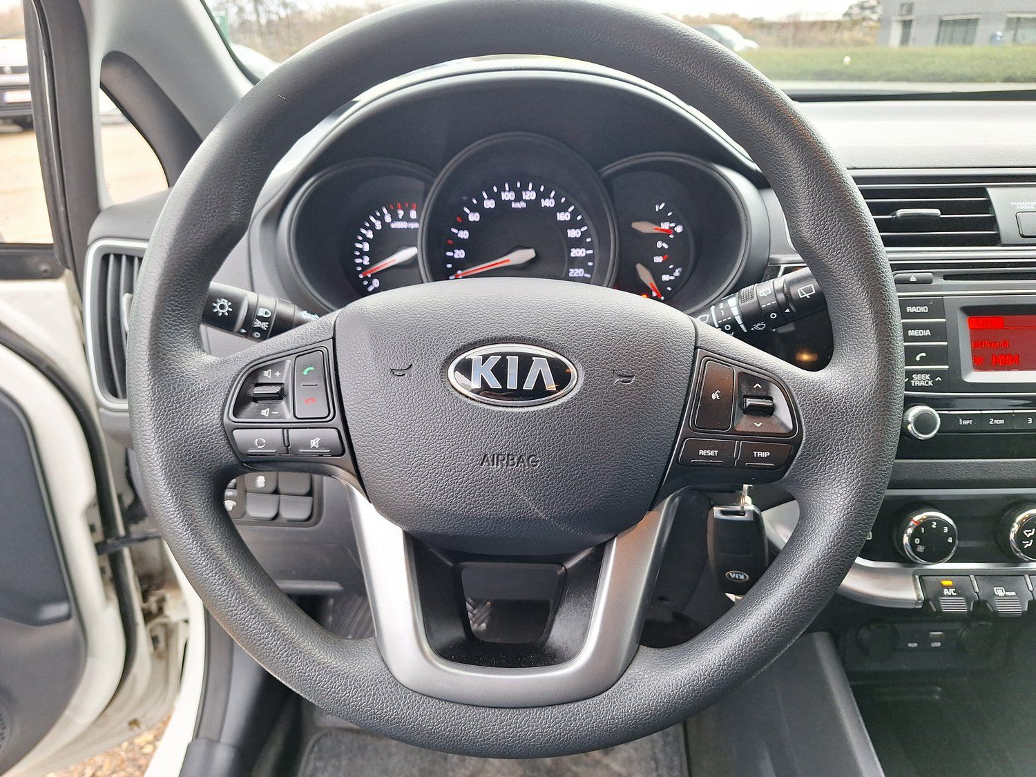 Kia Rio foto 9
