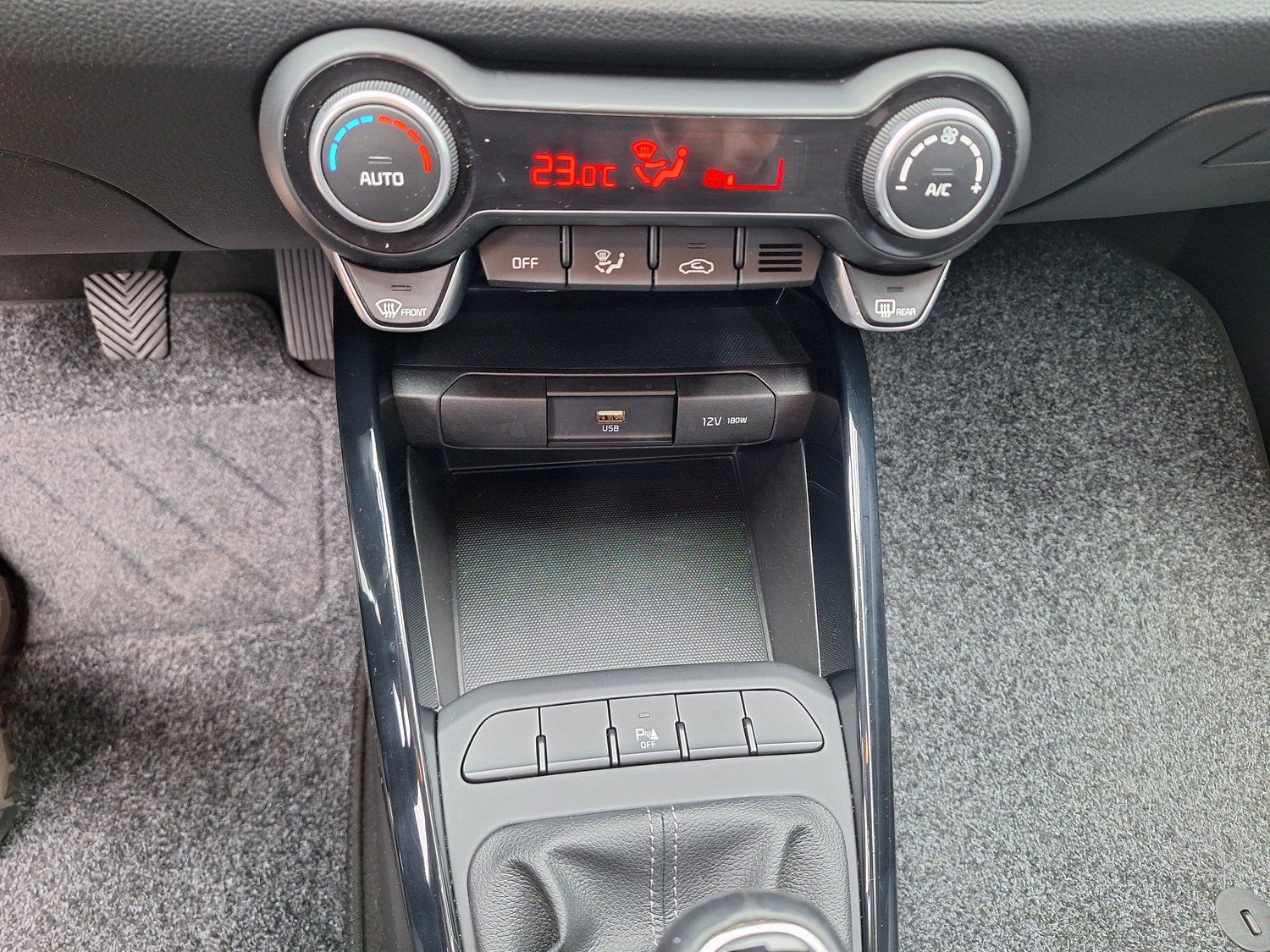 Kia Stonic foto 10