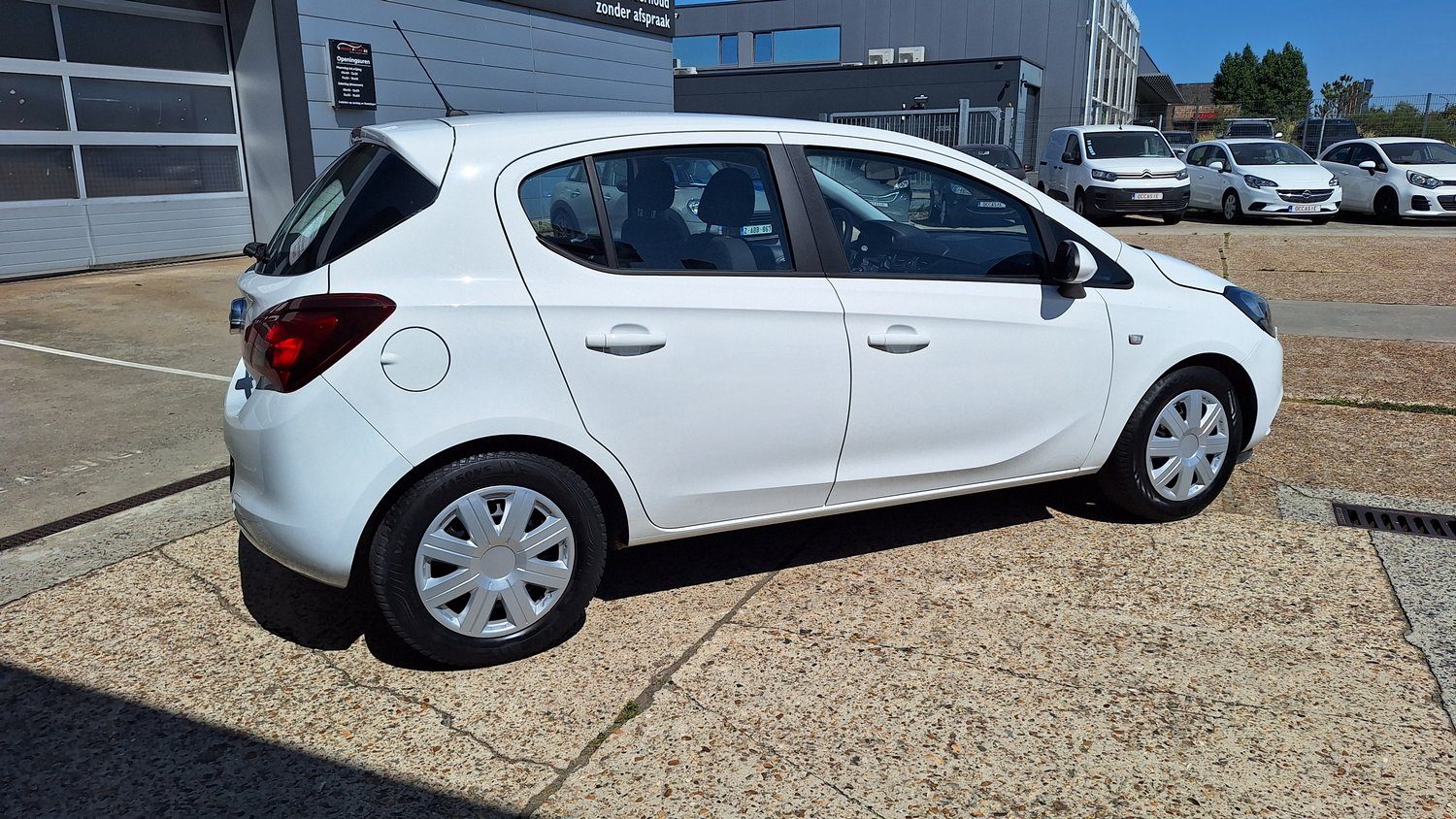 Opel Corsa foto 2