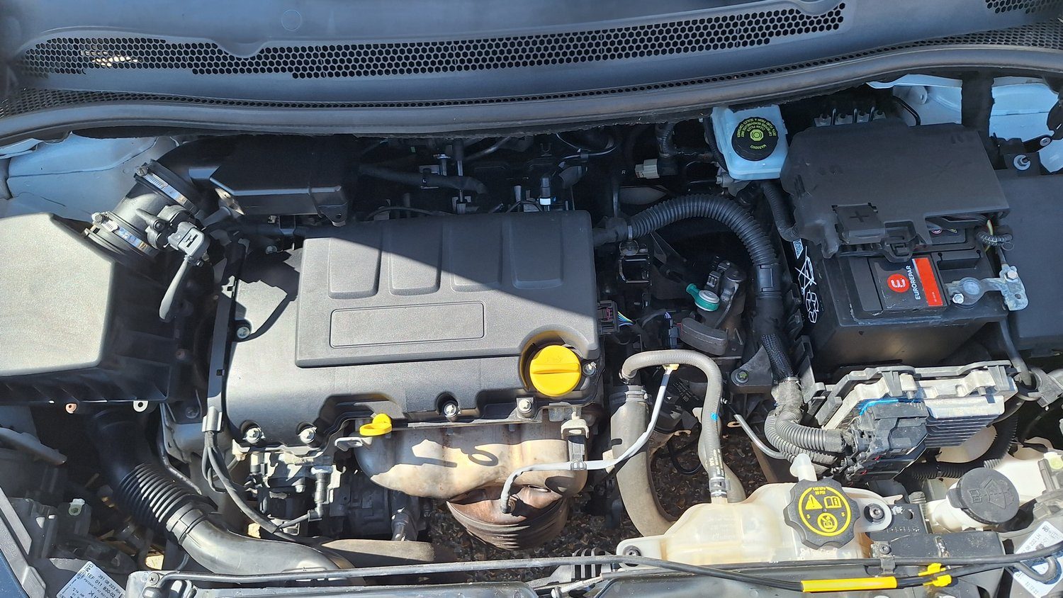 Opel Corsa foto 14