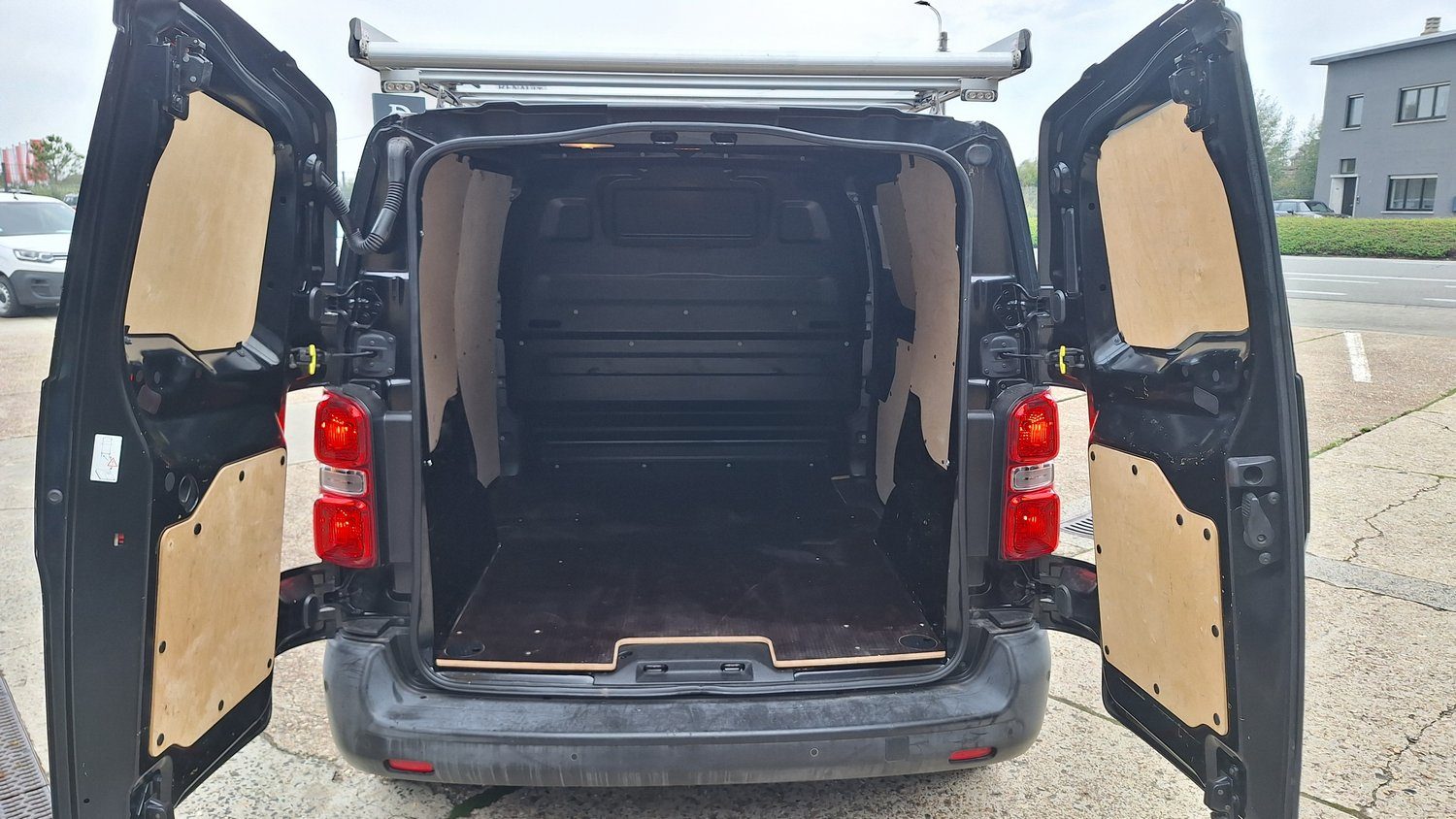 Opel Vivaro foto 6