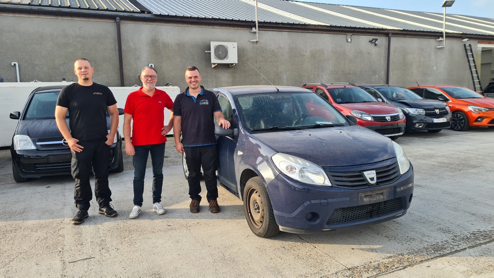 Garage Peter schenkt een auto aan KTA Brugge